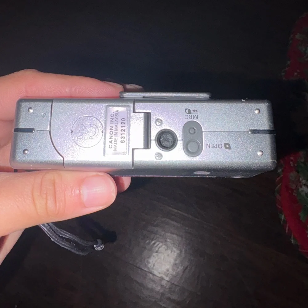 Canon ELPH Z3 film camera
